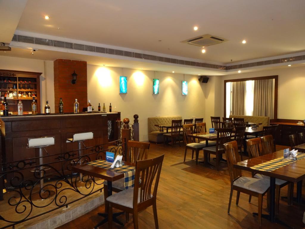 Regenta Central Deccan Chennai, Royapettah Exterior photo